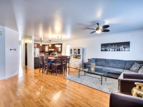 Vue d'ensemble - 6437 Boul. Des Laurentides, Laval (Auteuil), QC - Indoor Photo Showing Living Room