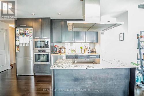 4310 - 8 The Esplanade, Toronto (Waterfront Communities), ON - Indoor Photo Showing Kitchen With Stainless Steel Kitchen With Upgraded Kitchen