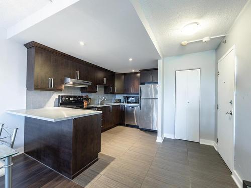 Kitchen - 407-231 Rue Riverside, Saint-Lambert, QC - Indoor Photo Showing Kitchen