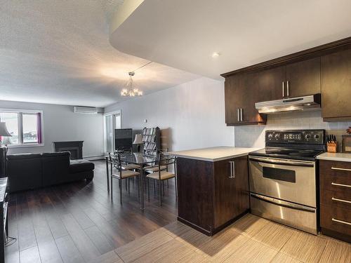 Kitchen - 407-231 Rue Riverside, Saint-Lambert, QC - Indoor Photo Showing Kitchen