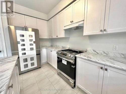 214 Chippewa Avenue, Shelburne, ON - Indoor Photo Showing Kitchen