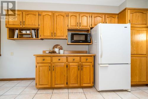 1015 Centre Street N, Whitby (Williamsburg), ON - Indoor Photo Showing Kitchen