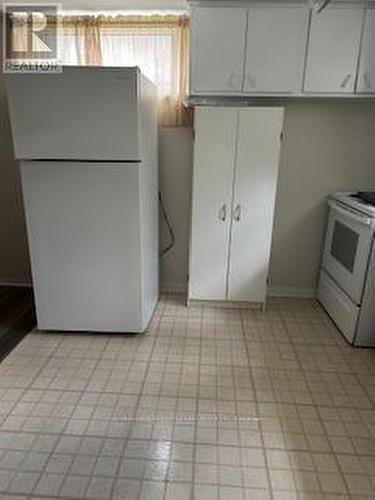 707 Maria Street, Whitby (Downtown Whitby), ON - Indoor Photo Showing Kitchen