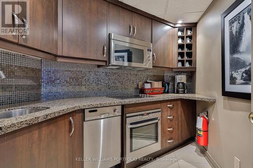 2411 - 2285 Lake Shore Boulevard W, Toronto (Mimico), ON - Indoor Photo Showing Kitchen