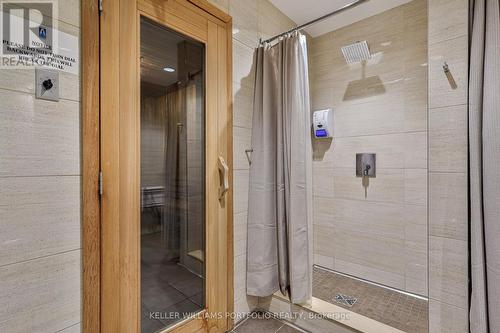 2411 - 2285 Lake Shore Boulevard W, Toronto (Mimico), ON - Indoor Photo Showing Bathroom