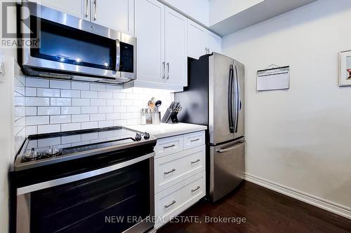 53 - 2086 Ghent Avenue, Burlington (Brant), ON - Indoor Photo Showing Kitchen With Stainless Steel Kitchen