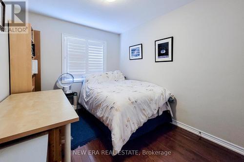 53 - 2086 Ghent Avenue, Burlington, ON - Indoor Photo Showing Bedroom