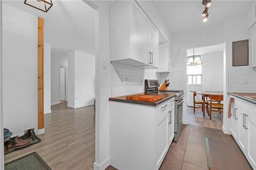 1964 Main Street W|Unit #401, Hamilton, ON - Indoor Photo Showing Kitchen