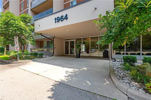 1964 Main Street W|Unit #401, Hamilton, ON - Outdoor