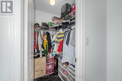 81 Eastview Gate, Brampton, ON - Indoor Photo Showing Other Room