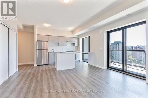 1502 - 15 Queen Street S, Hamilton (Central), ON - Indoor Photo Showing Kitchen