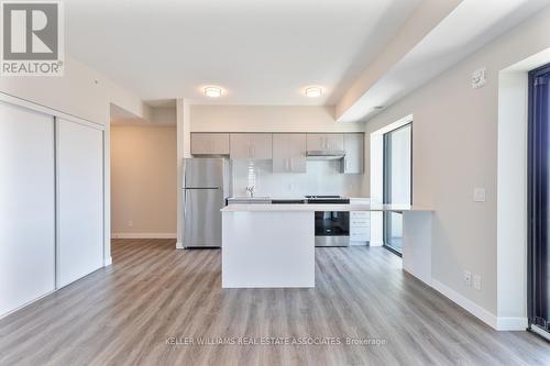 1502 - 15 Queen Street S, Hamilton (Central), ON - Indoor Photo Showing Kitchen