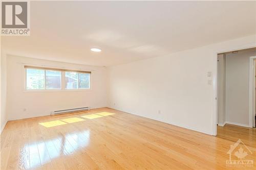 Large and bright second bedroom - 106 Mcclellan Road, Ottawa, ON - Indoor Photo Showing Other Room