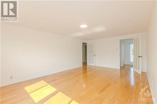 Second bedroom with it's own walk in closet - 106 Mcclellan Road, Ottawa, ON - Indoor Photo Showing Other Room