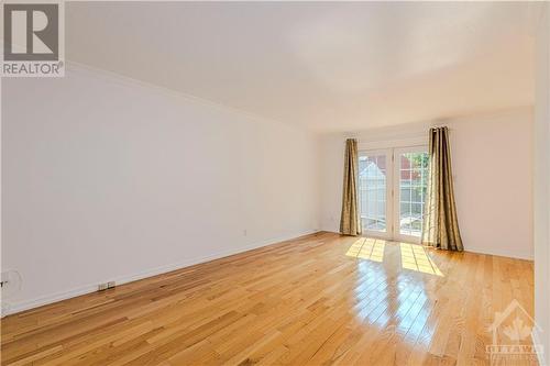 106 Mcclellan Road, Ottawa, ON - Indoor Photo Showing Other Room