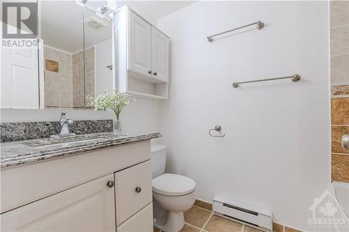 106 Mcclellan Road, Ottawa, ON - Indoor Photo Showing Bathroom