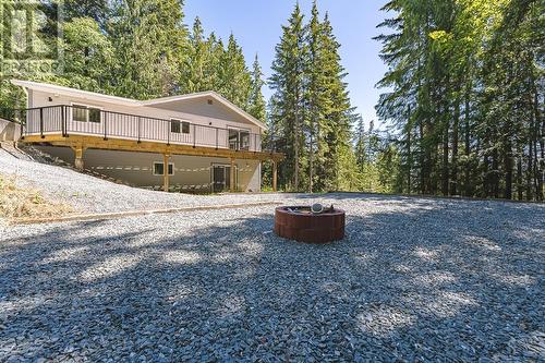 7430 Crowfoot Drive, Anglemont, BC - Outdoor With Deck Patio Veranda