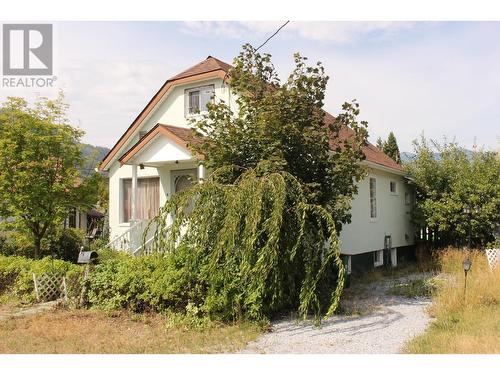 1889 Bowser  Street, Trail, BC - Outdoor