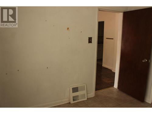 1889 Bowser  Street, Trail, BC - Indoor Photo Showing Other Room