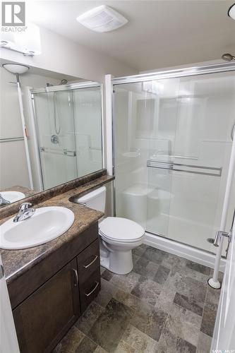 205 2331 Windsor Park Road, Regina, SK - Indoor Photo Showing Bathroom