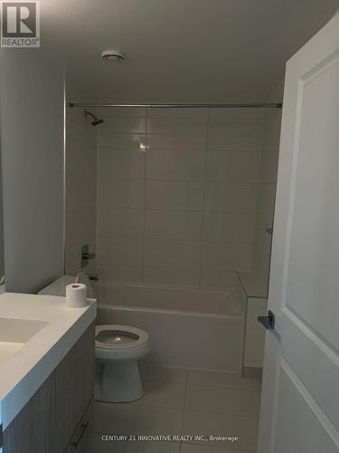 3912 - 251 Jarvis Street W, Toronto, ON - Indoor Photo Showing Bathroom