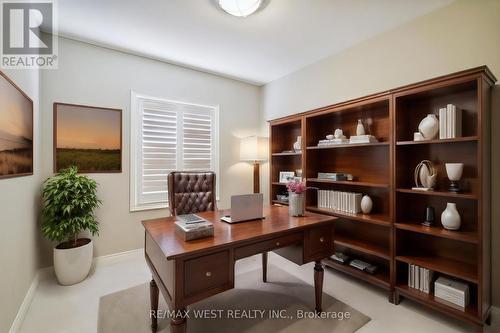 30 Boros Link, Whitchurch-Stouffville (Ballantrae), ON - Indoor Photo Showing Office