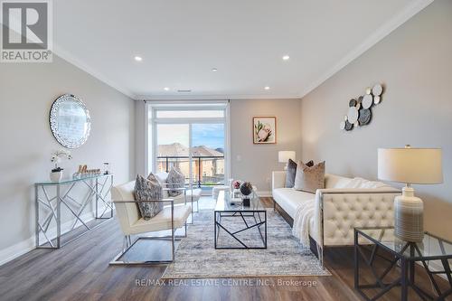 316 - 830 Megson Terrace, Milton (Willmott), ON - Indoor Photo Showing Living Room