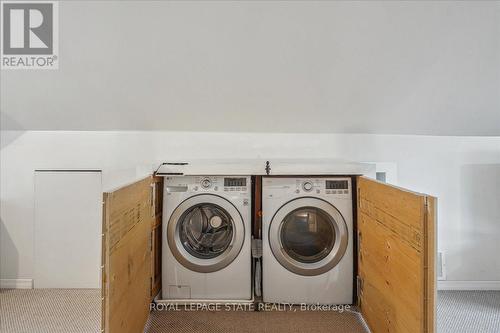 55 Balmoral Avenue N, Hamilton, ON - Indoor Photo Showing Laundry Room