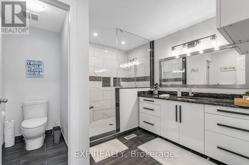 6532 Beatty Line, Centre Wellington (Fergus), ON - Indoor Photo Showing Bathroom