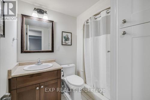 6532 Beatty Line, Centre Wellington (Fergus), ON - Indoor Photo Showing Bathroom