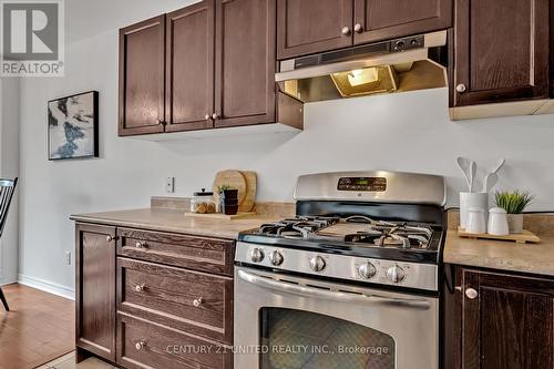 194 Bowen Drive, Peterborough (Northcrest), ON - Indoor Photo Showing Kitchen