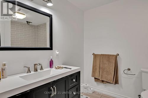 194 Bowen Drive, Peterborough (Northcrest), ON - Indoor Photo Showing Bathroom