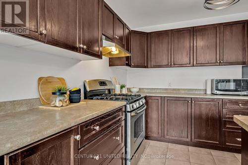 194 Bowen Drive, Peterborough (Northcrest), ON - Indoor Photo Showing Kitchen