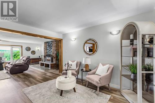 201 Ski Hill Road, Kawartha Lakes (Bethany), ON - Indoor Photo Showing Living Room