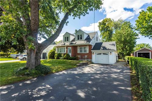 938 Danforth Avenue, Burlington, ON - Outdoor With Facade