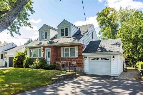 938 Danforth Avenue, Burlington, ON - Outdoor With Facade