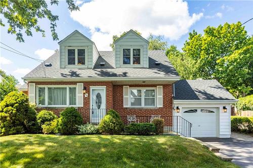 938 Danforth Avenue, Burlington, ON - Outdoor With Facade