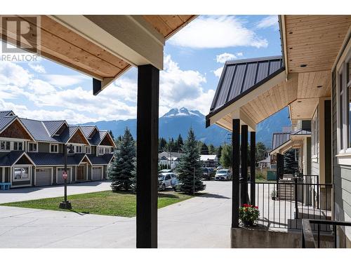 700 Center Street Unit# 10, Revelstoke, BC - Outdoor