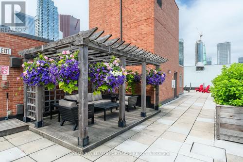 413 - 71 Front Street E, Toronto (Waterfront Communities), ON - Outdoor