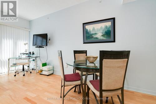 413 - 71 Front Street E, Toronto, ON - Indoor Photo Showing Dining Room