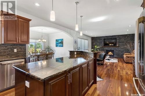 1530 Pohorecky Court, Saskatoon, SK - Indoor Photo Showing Kitchen With Stainless Steel Kitchen With Upgraded Kitchen