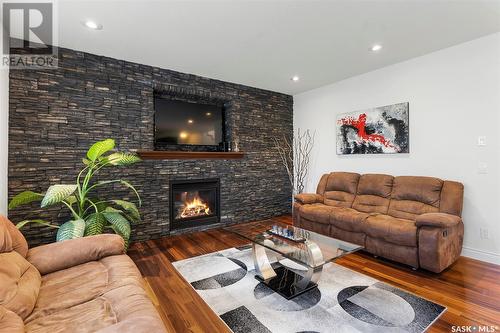 1530 Pohorecky Court, Saskatoon, SK - Indoor Photo Showing Living Room With Fireplace