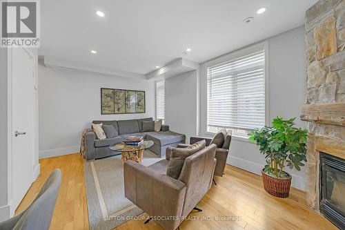 380 - 415 Jarvis Street, Toronto (Church-Yonge Corridor), ON - Indoor Photo Showing Living Room With Fireplace