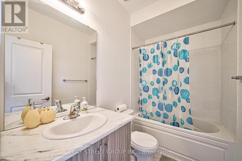 146 Pageant Avenue, Vaughan, ON - Indoor Photo Showing Bathroom