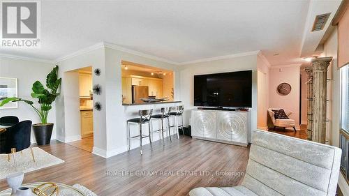 912 - 92 Church Street S, Ajax, ON - Indoor Photo Showing Living Room