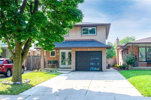 182 Clifton Downs Road, Hamilton, ON - Outdoor With Facade