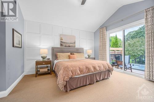 37 Moore Street, Richmond, ON - Indoor Photo Showing Bedroom