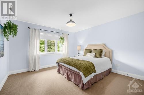 37 Moore Street, Richmond, ON - Indoor Photo Showing Bedroom