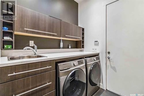 235 Fleming Crescent, Saskatoon, SK - Indoor Photo Showing Laundry Room