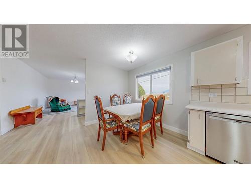 370 Road 11, Oliver, BC - Indoor